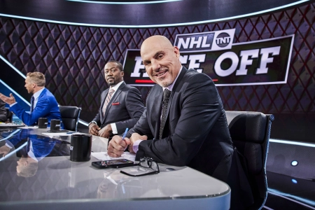 Former Vancouver Canucks head coach Rick Tocchet on the TNT panel.