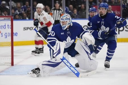 Matt Murray blown away by late toe save made by Joseph Woll to preserve the lead