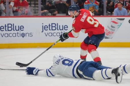 Sam Bennett catches Calle Jarnkrok with an elbow