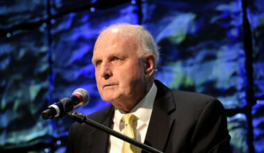 Tragic news strikes as longtime NHL Executive and prominent New York member sadly passes away