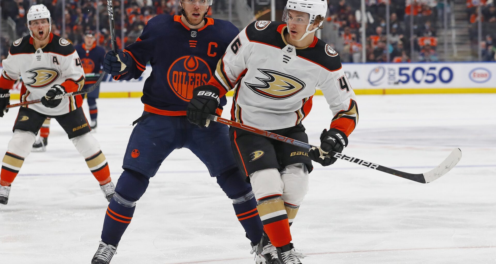 Insider Suggests Maple Leafs Have Longer-Term Plans for Larger UFA Contracts