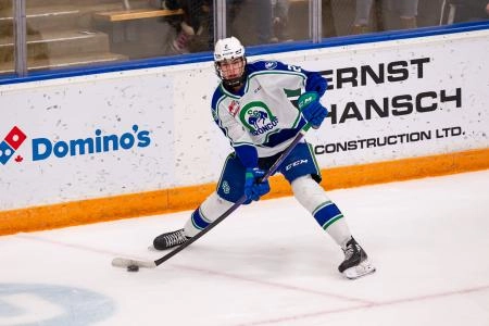 Swift Current Broncos defenseman Peyton Kettles. Swift Current Broncos defenseman Peyton Kettles.