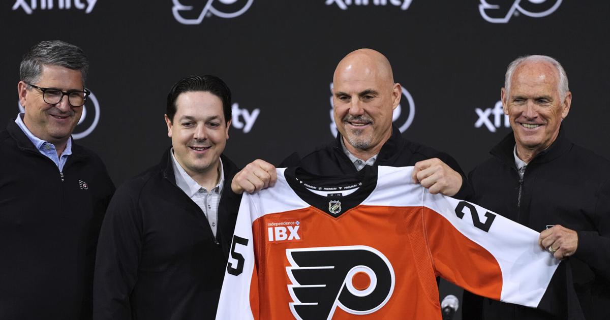 Flyers name Rick Tocchet as head coach in a move to rebuild | National Sports