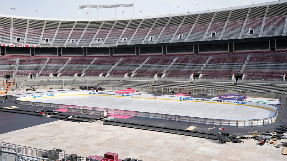 Columbus Blue Jackets practice outdoors at iconic Ohio Stadium