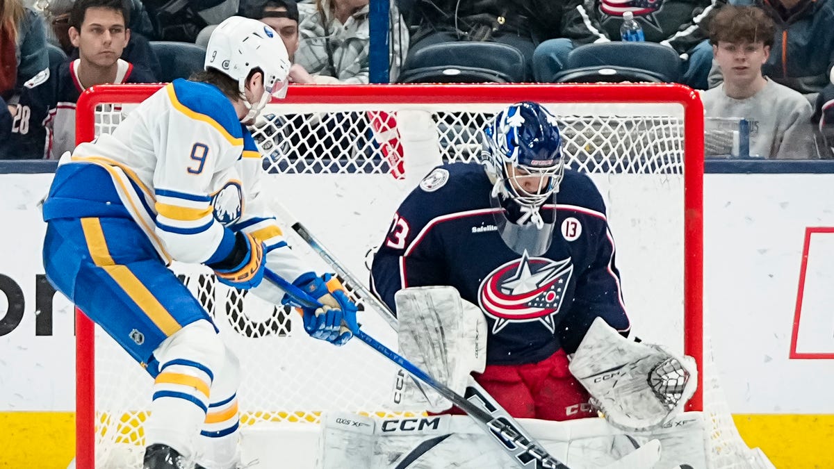 Columbus Blue Jackets' Evason '100% on the same page' with GM Waddell