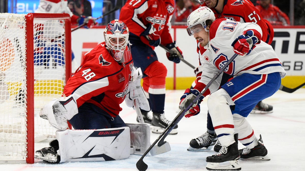 Caps, Panthers advance; Slavick posts U.S. victory