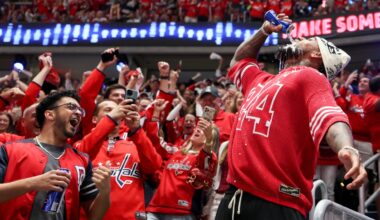 Commanders LB Frankie Luvu cheers on Capitals in NHL playoffs