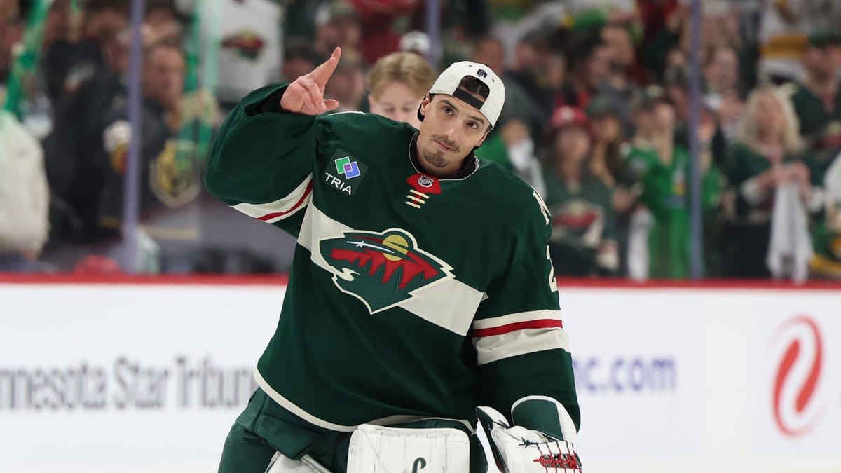 ESPN cuts away from Marc-Andre Fleury's final time on ice