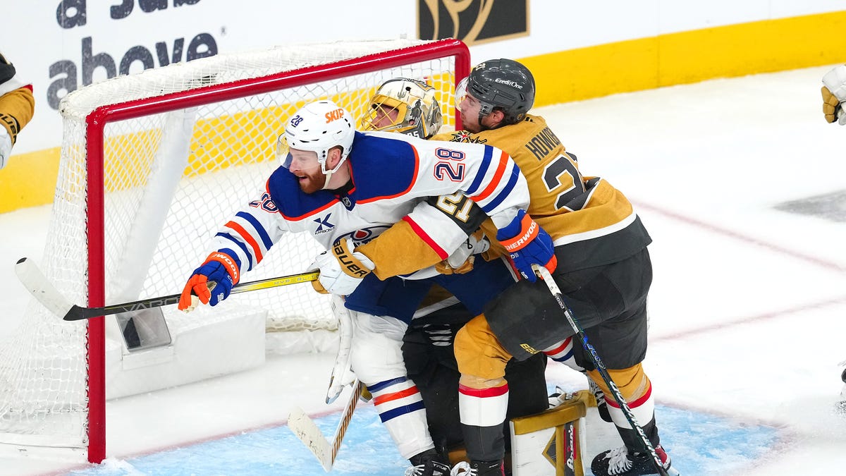 Oilers at Golden Knights odds, picks and predictions