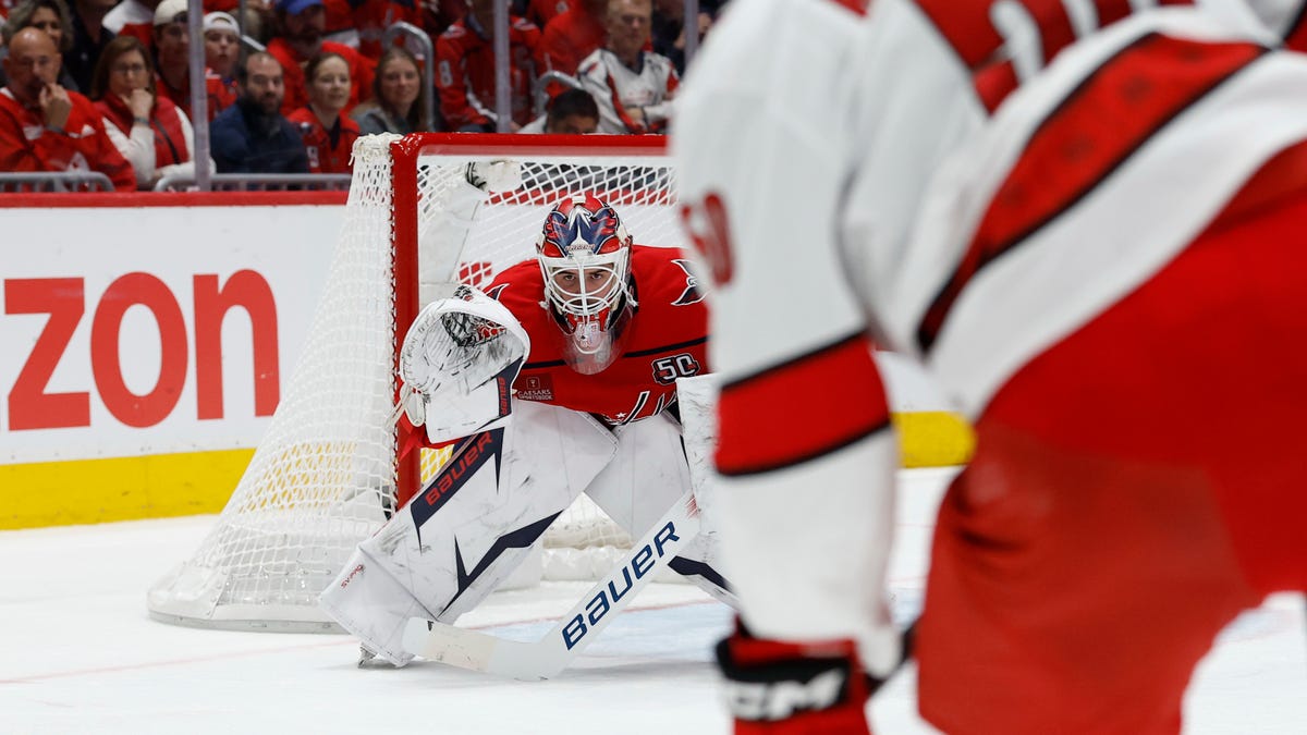 Capitals tie series with Hurricanes