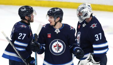 Jets' Connor Hellebuyck shuts out Stars to tie series