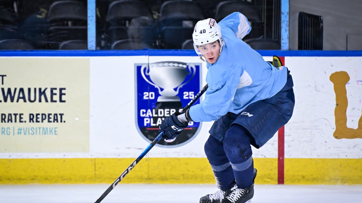 Admirals' Fedor Svechkov on Nashville Predators, AHL playoffs, growth