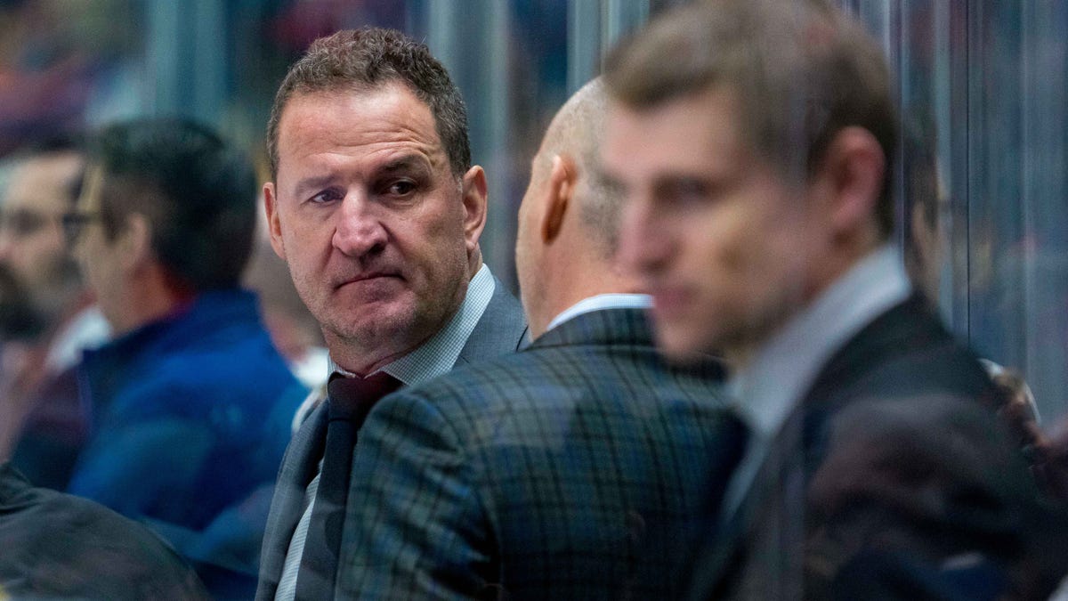 Vancouver Canucks name Adam Foote head coach