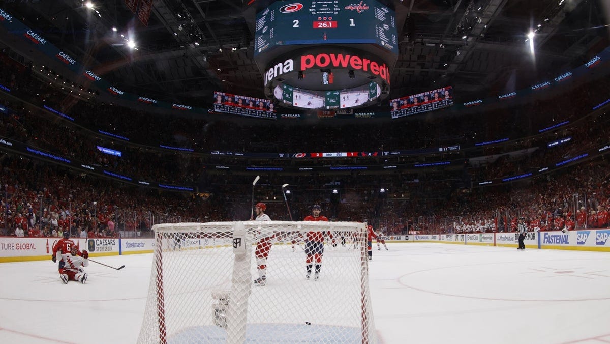 Carolina Hurricanes vs. Florida Panthers Stanley Cup Semifinals Game 1 odds, tips and betting trends