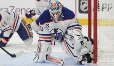Injured Edmonton Oilers goalie Calvin Pickard still day to day: Coach Knoblauch - Edmonton