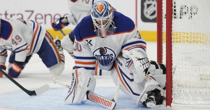 Injured Edmonton Oilers goalie Calvin Pickard still day to day: Coach Knoblauch - Edmonton