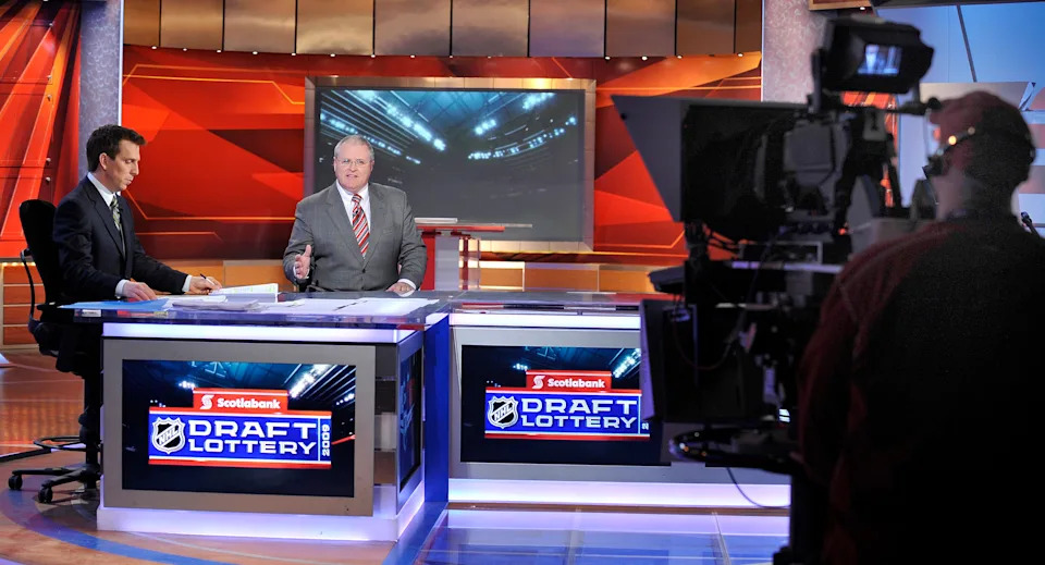 James Duthie and Bob McKenzie take part in the NHL draft lottery at the TSN Studios, April 14, 2009 in Toronto.