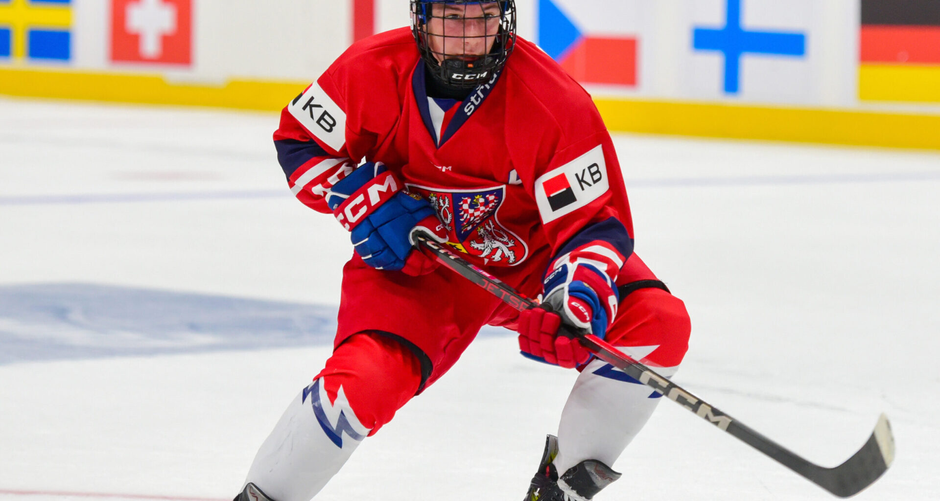 New Jersey Devils 2025 NHL Draft Target: Adam Benák - The Hockey Writers - New Jersey Devils