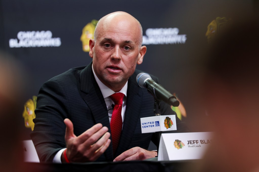 Meet the new Chicago Blackhawks coach