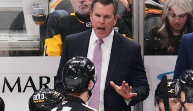Sullivan makes sure to speak with 'every player on the roster' as he starts anew as Rangers coach