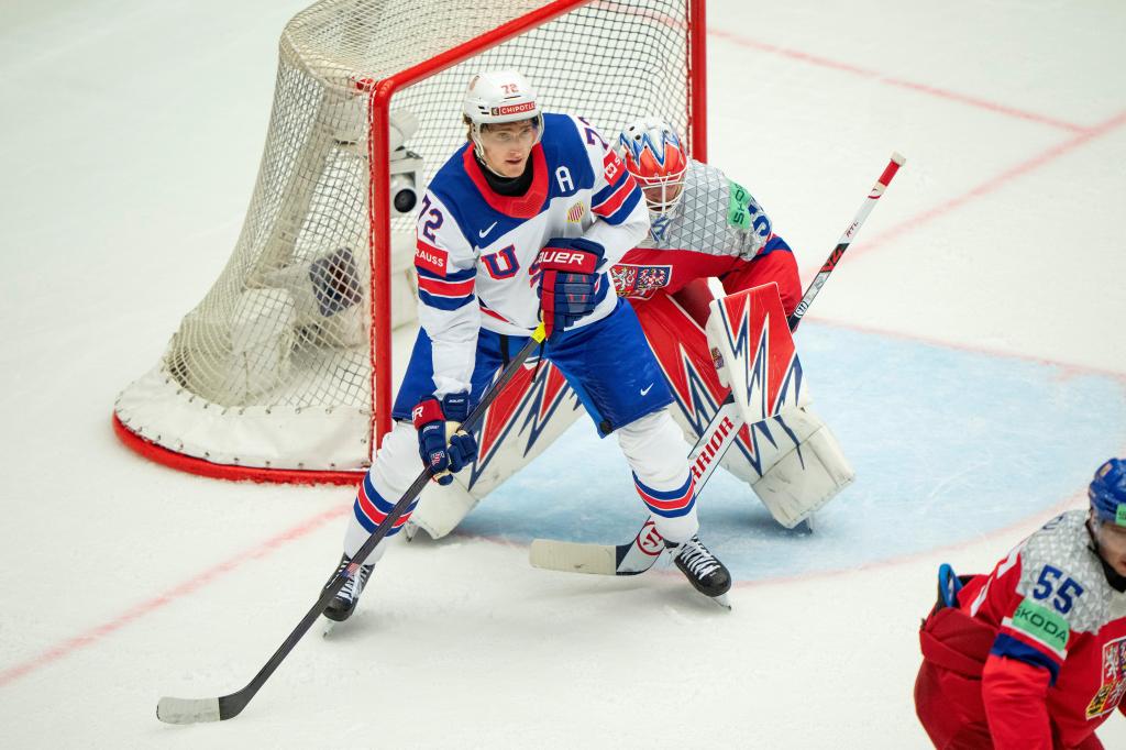 Chicago Blackhawks' Frank Nazar scores twice for US at worlds