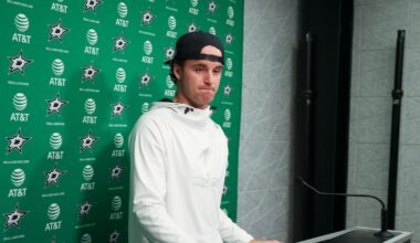 Stars goalie Jake Oettinger addresses benching by coach Pete DeBoer: ‘It’s embarrassing’
