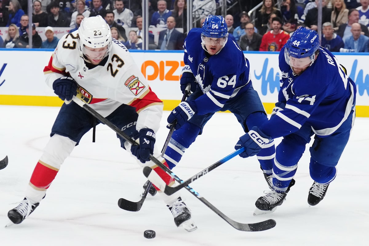Leafs try to put disastrous Game 5 behind them as series heads back to Florida