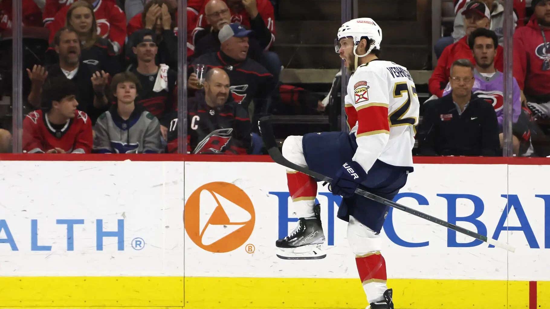 The Florida Panthers Manhandled The Carolina Hurricanes AGAIN!