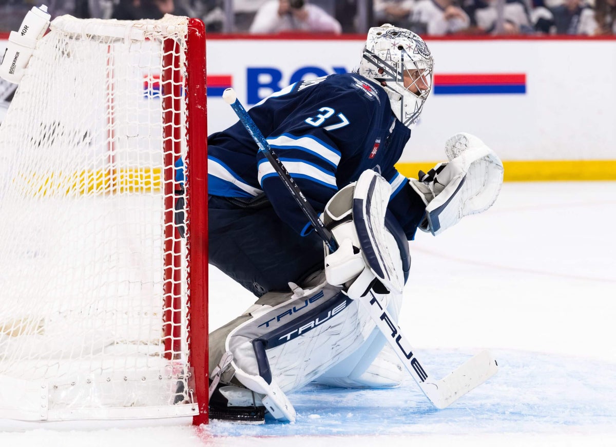 NHL playoffs picks, odds, schedule for Jets at Stars, Maple Leafs at Panthers on Sunday