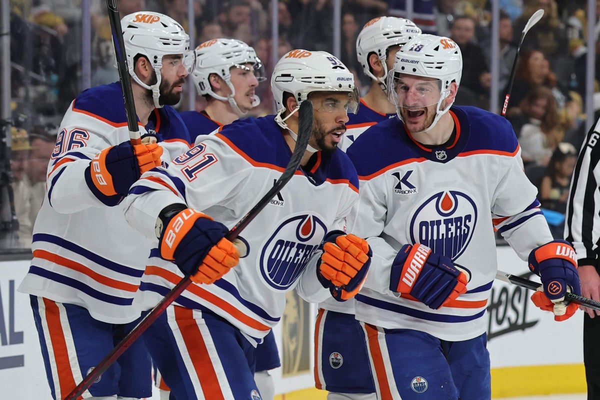 NHL playoff picks, odds, how to watch info for Capitals at Hurricanes, Golden Knights at Oilers