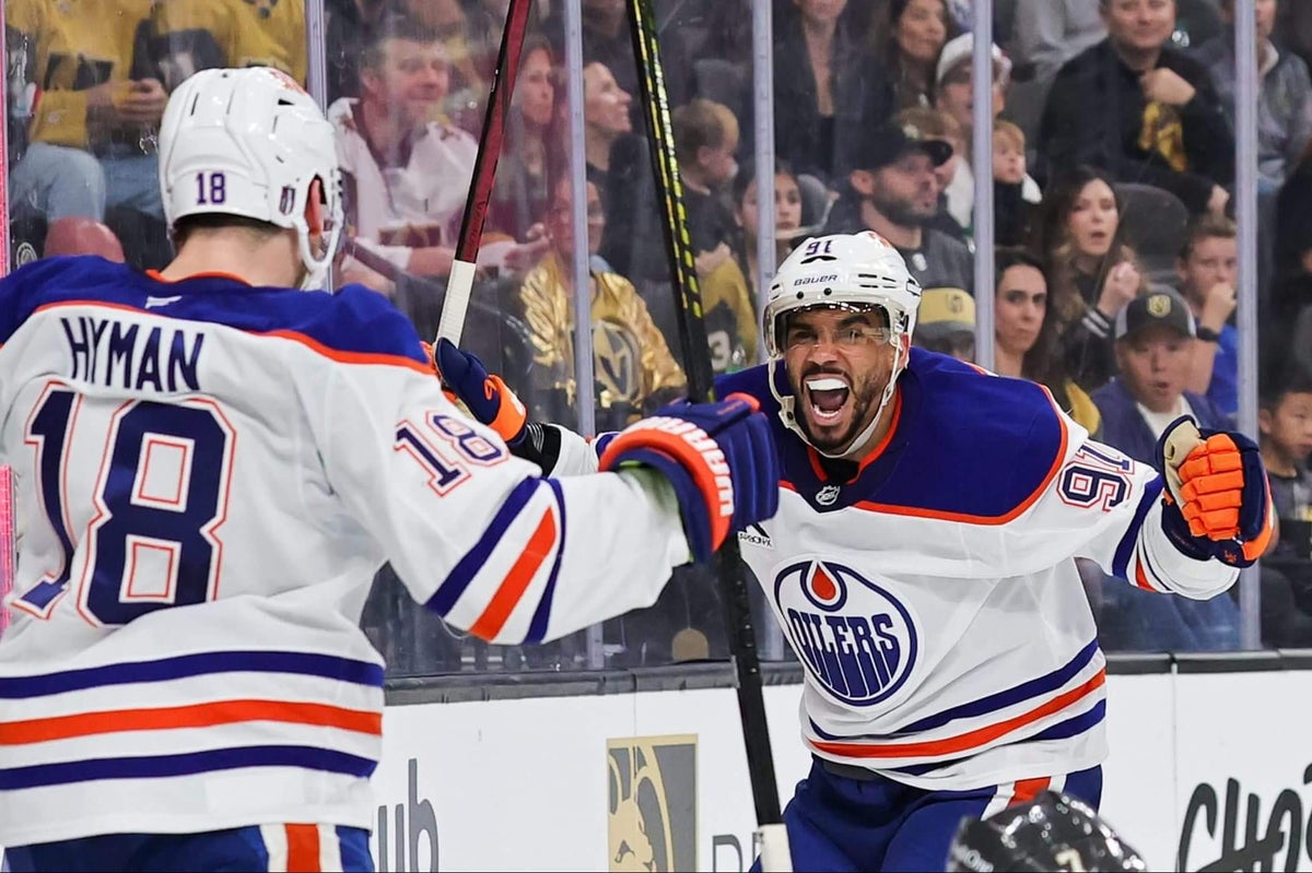 NHL playoff picks, odds, how to watch info for Panthers at Maple Leafs, Oilers at Golden Knights