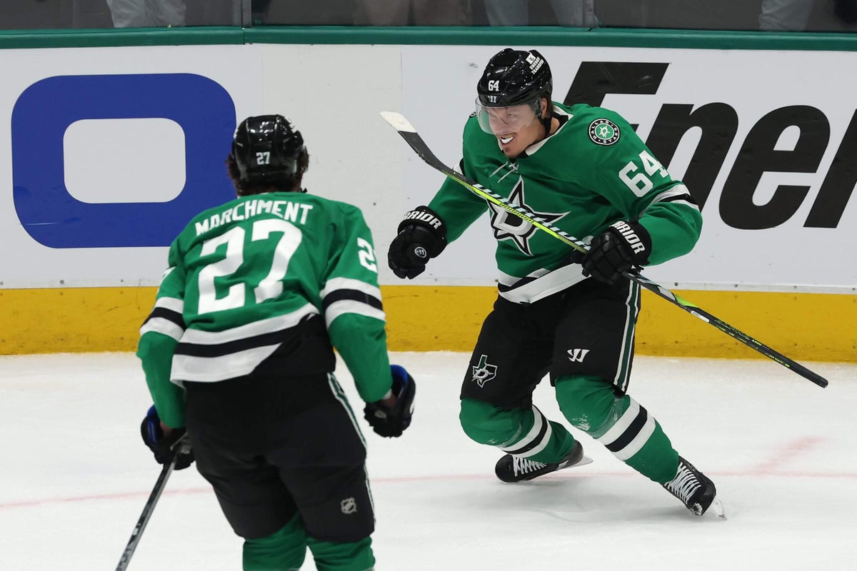 NHL playoffs picks, odds, schedule for Hurricanes at Capitals, Stars at Jets Game 5s