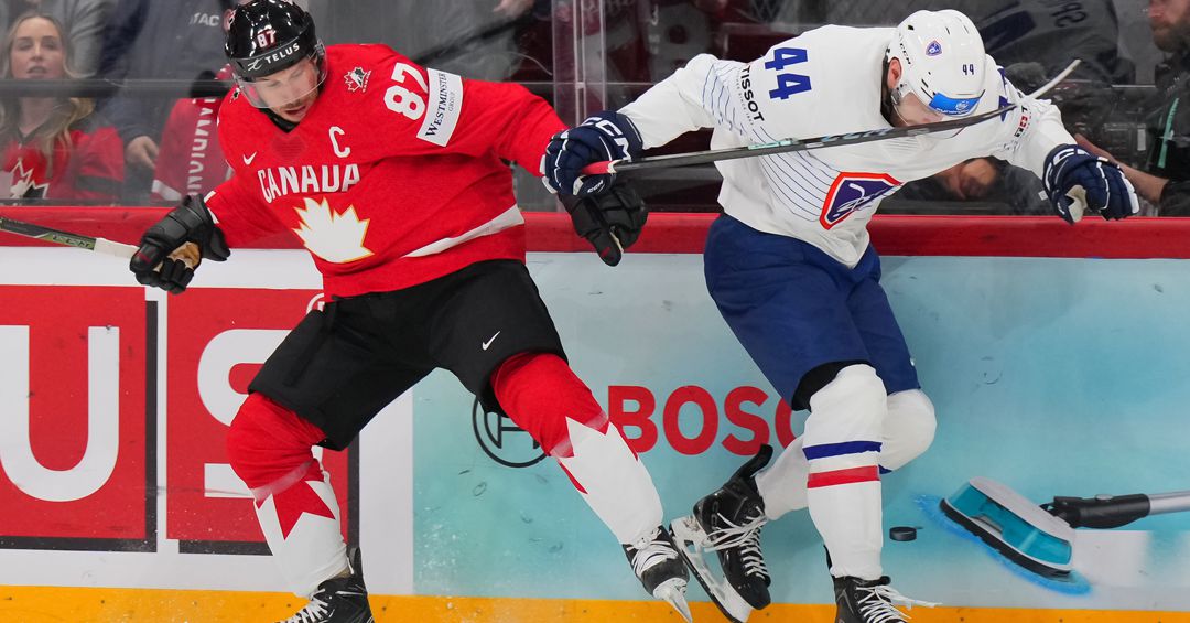 Crosby goes top shelf at Worlds