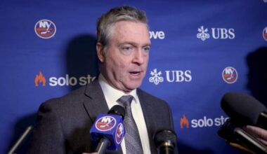 Darche Officially Introduced; Keeps Roy, Ditches Assistants