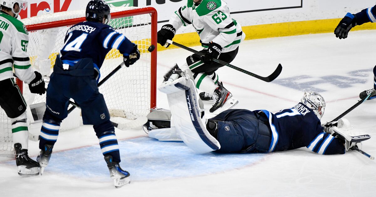 Connor Hellebuyck has entered the chat