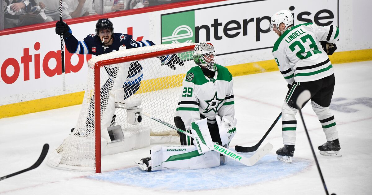 Dallas grounded in lopsided loss