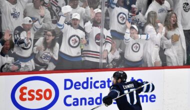 Connor Hellebuyck makes 21 saves, Jets beat Stars 4-0 in Game 2 to tie series