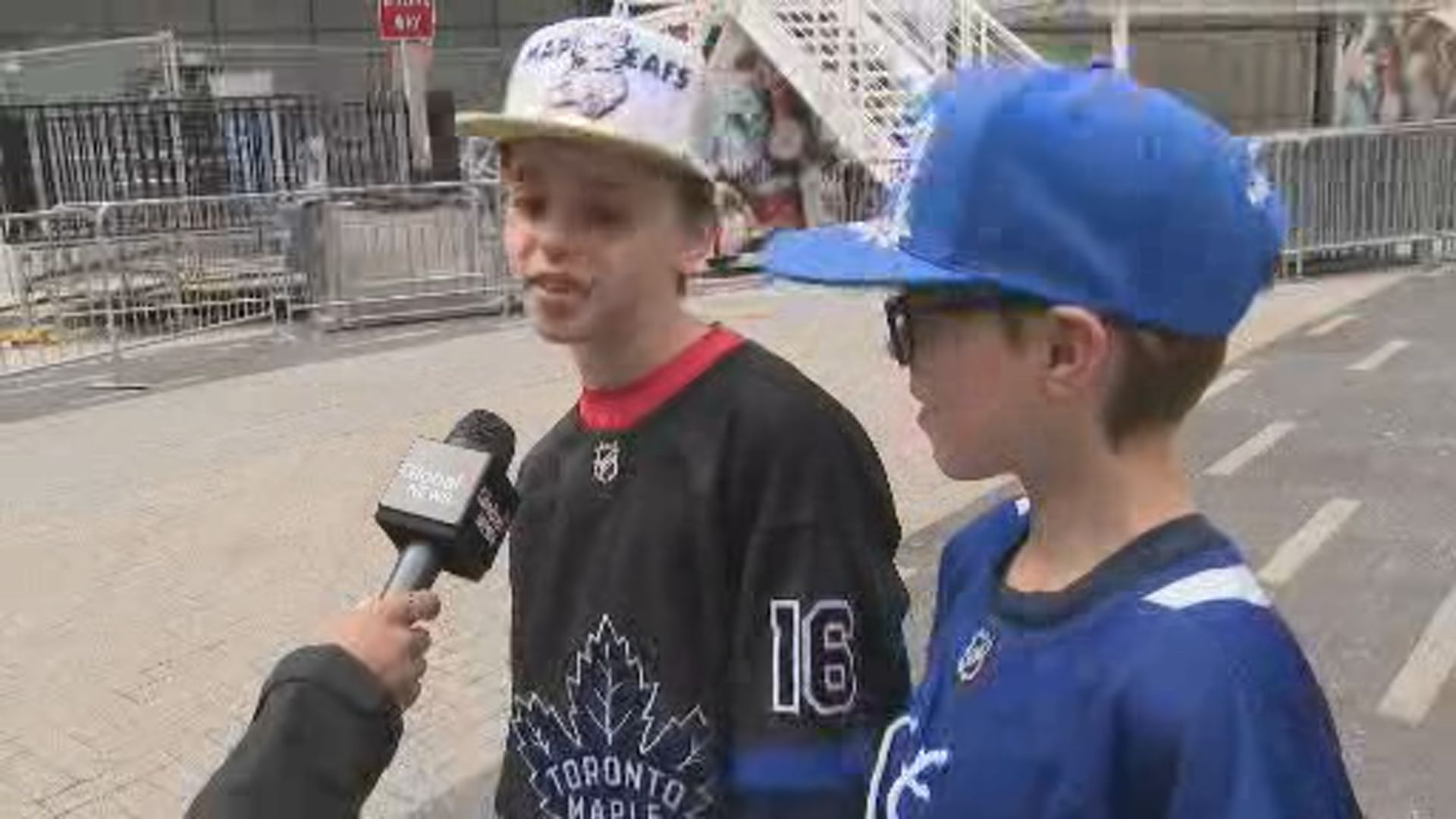 Click to play video: 'Leafs force Game 7, look for series win at home on Sunday'