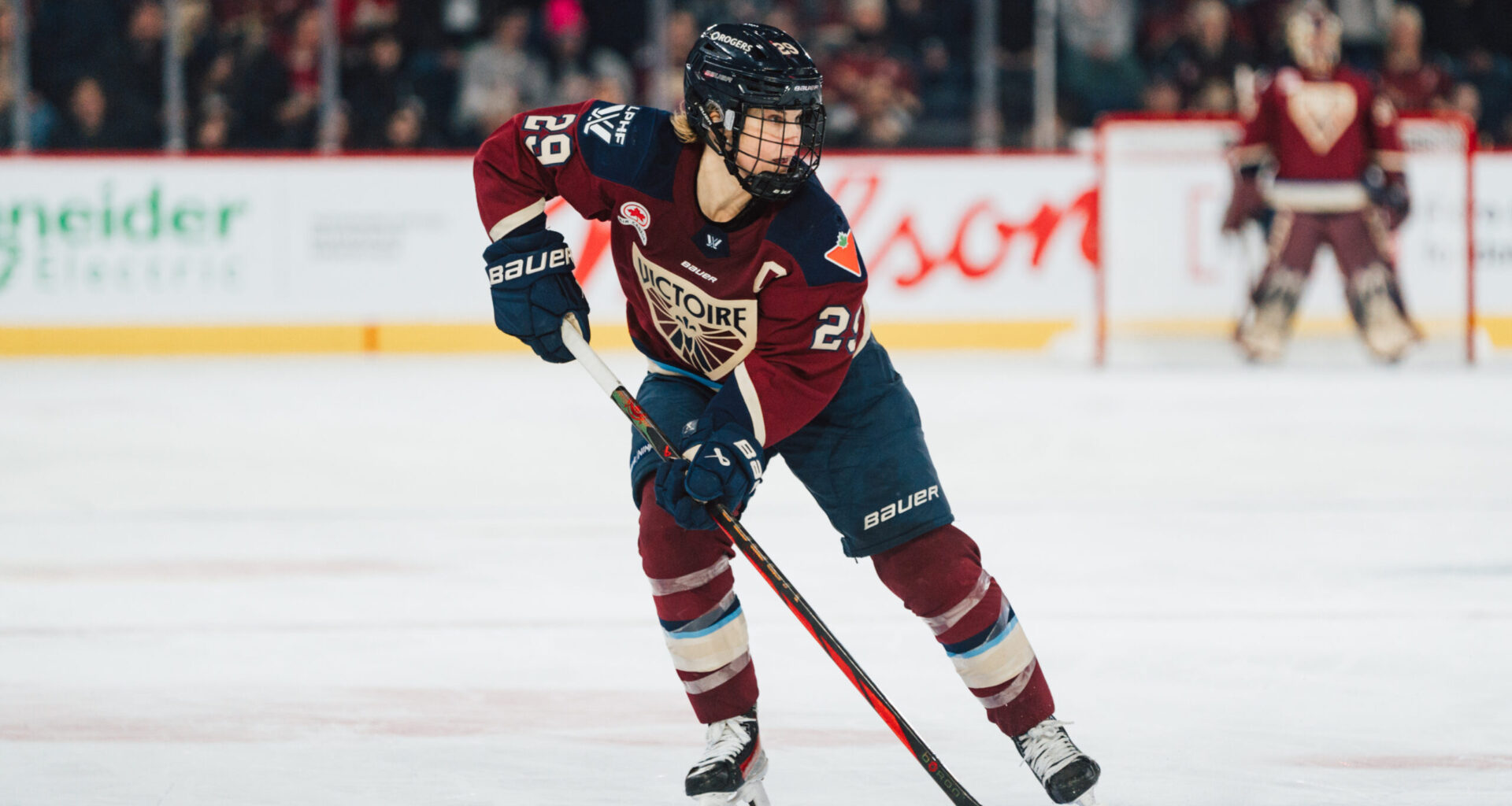 Montreal Victoire Defeat New York Sirens 3-2 - The Hockey Writers - PWHL