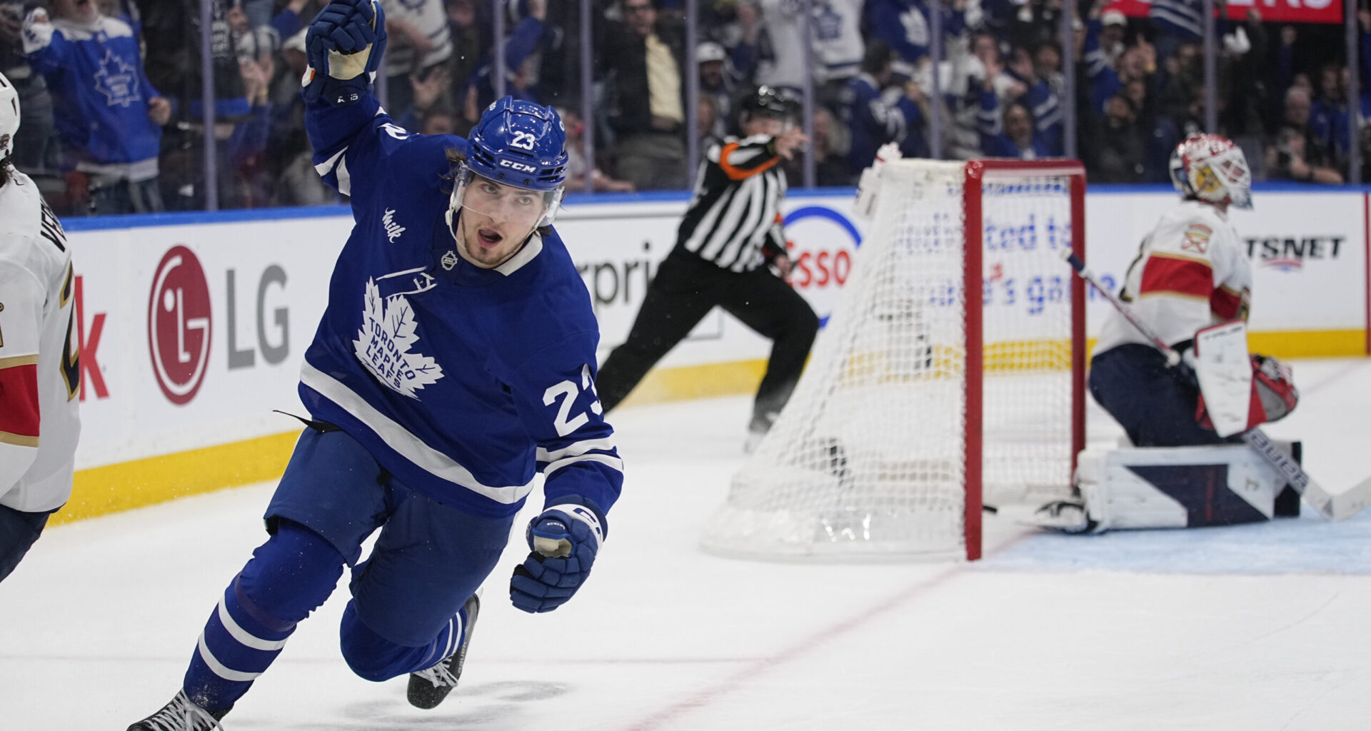 Leafs Turned Down Big Knies Trade, Plus Jets NHL News & Rumors - The Hockey Writers - NHL Rumors