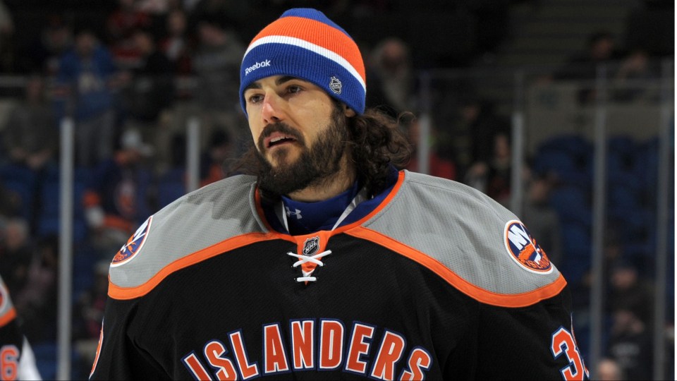 The Islanders traded away a future Hall of Famer to select DiPietro