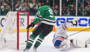 Stars score 3 PP goals in 5 1/2 minutes early in 3rd, rally to beat Oilers 6-3 in Game 1