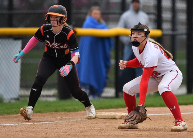 Naperville Central third baseman Avery Hayward