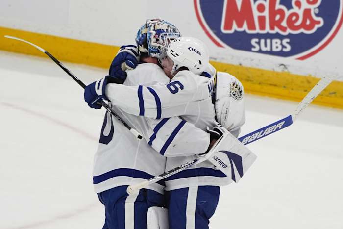 Auston Matthews breaks through, Maple Leafs beat Panthers 2-0 to force Game 7