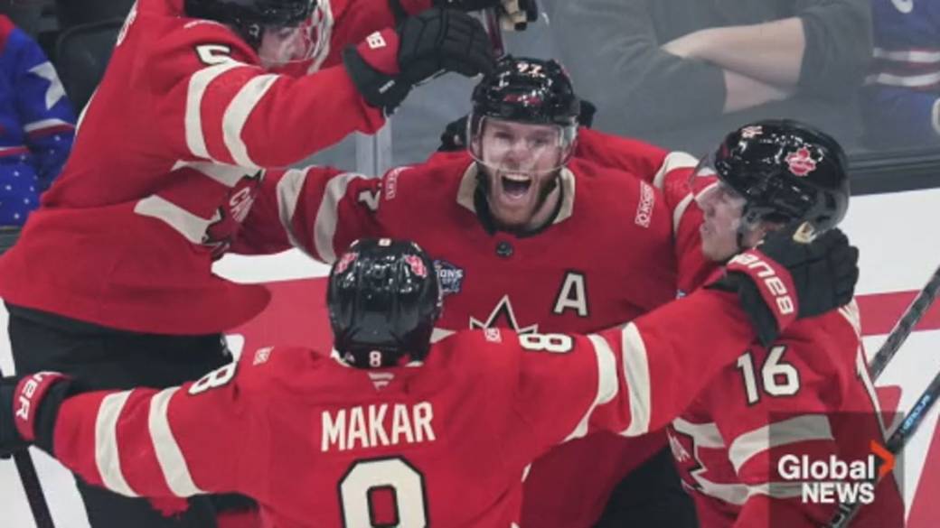 Click to play video: 'Fans celebrate Canada’s victory against US in 4 Nations final'
