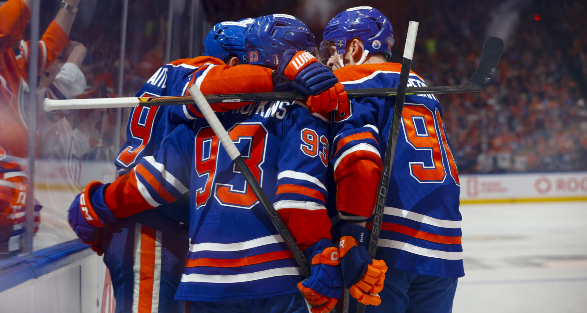 Oilers Take a Commanding 3-1 Series Lead With 4-1 Win Over Stars in Game 4 - The Hockey Writers - Edmonton Oilers