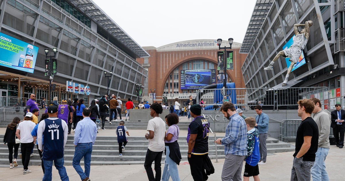 American Airlines Center scheduled to host Stars, Katy Perry on same day, at same time