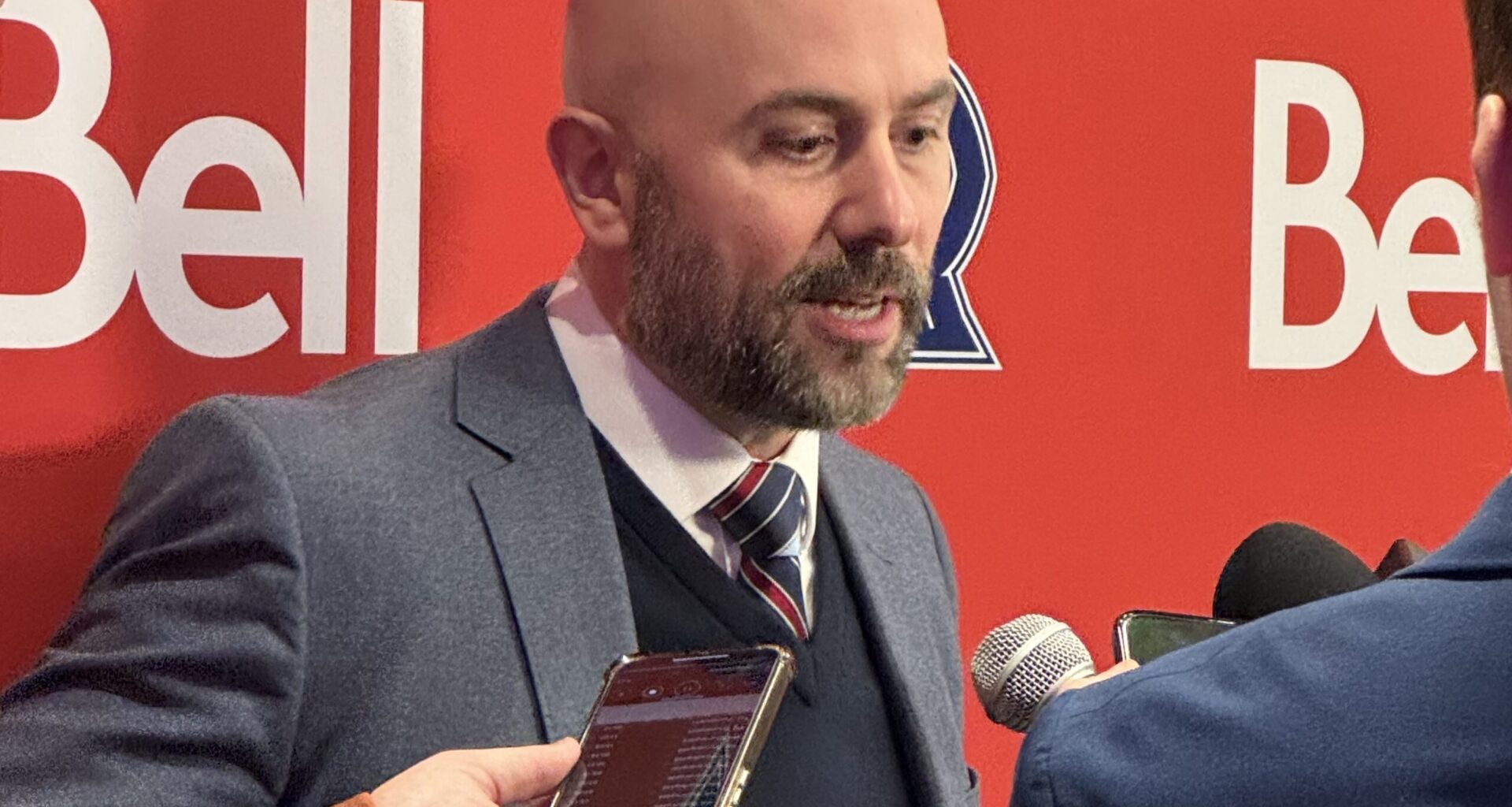 Pascal Vincent: A Coach Transformed by Adversity - The Hockey Writers - Montreal Canadiens