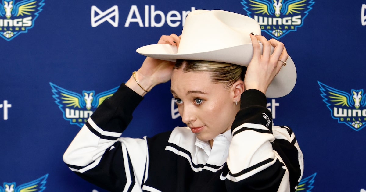 Dallas Wings No. 1 selection Paige Bueckers in front row for Stars-Jets Game 4