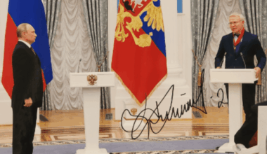 Red Wings Slava Fetisov with Vladimir Putin